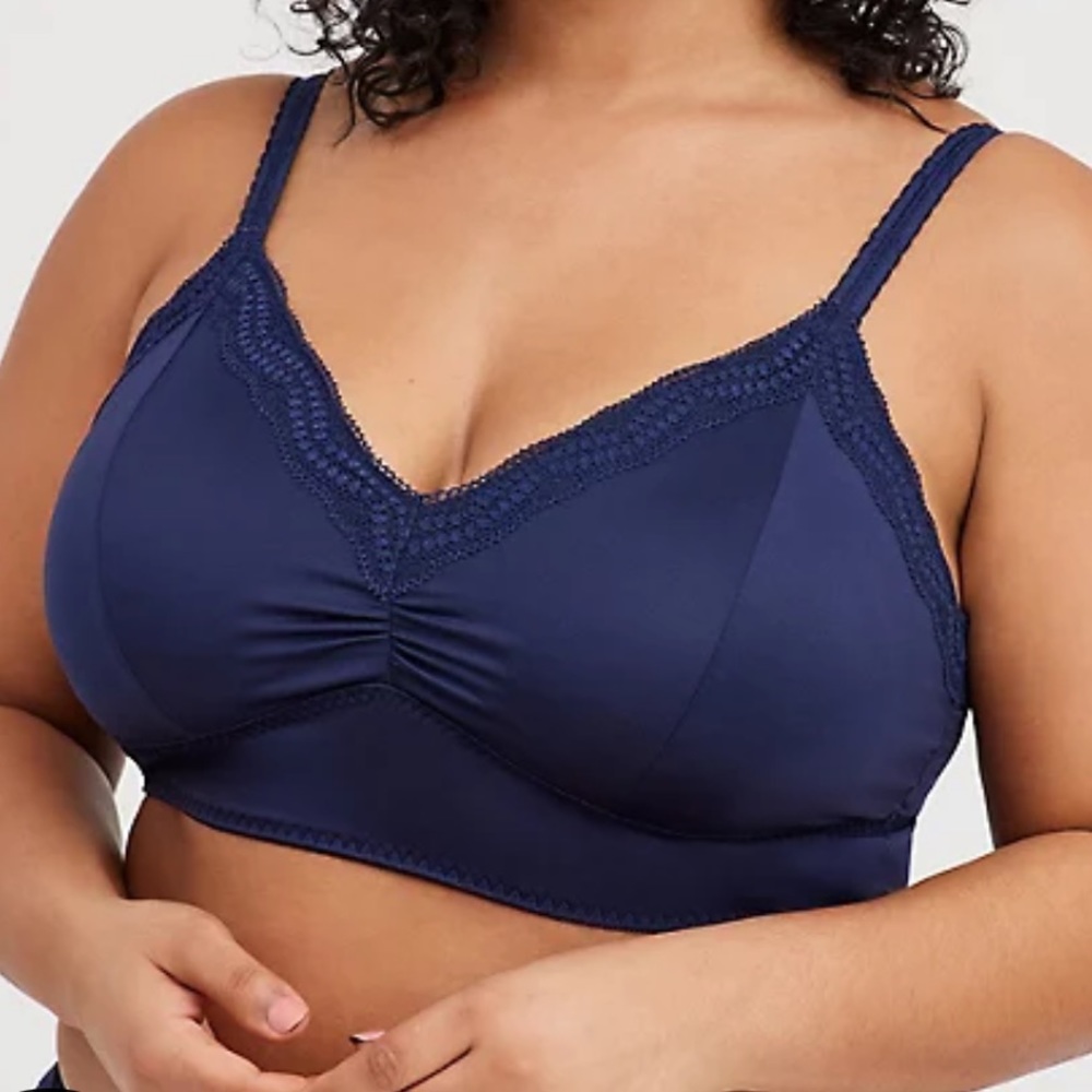 NWT Torrid Navy Lace Bralette Size 1